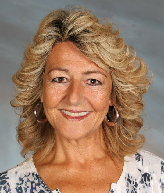 Donna Kadev